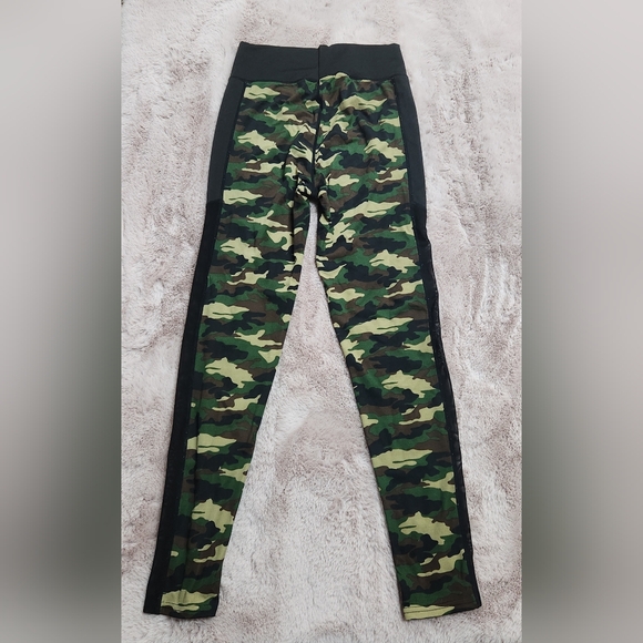 Camo workout leggings - Picture 2 of 4